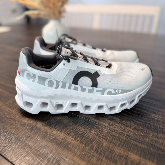 On Running Shoes - On Cloudmonster